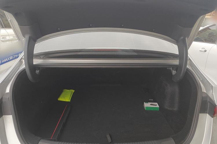 Used Roewe D7 2025 DMH 125km World Champion Excellence Edition Trunk