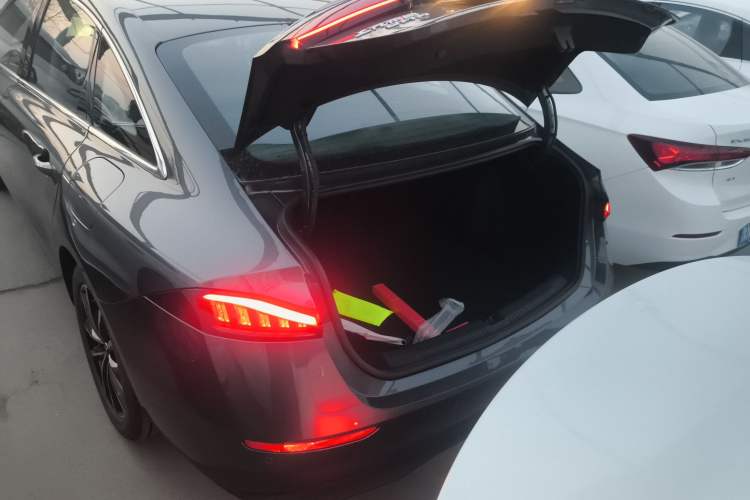 Used Roewe D7 2025 DMH 125km World Champion Edition Trunk