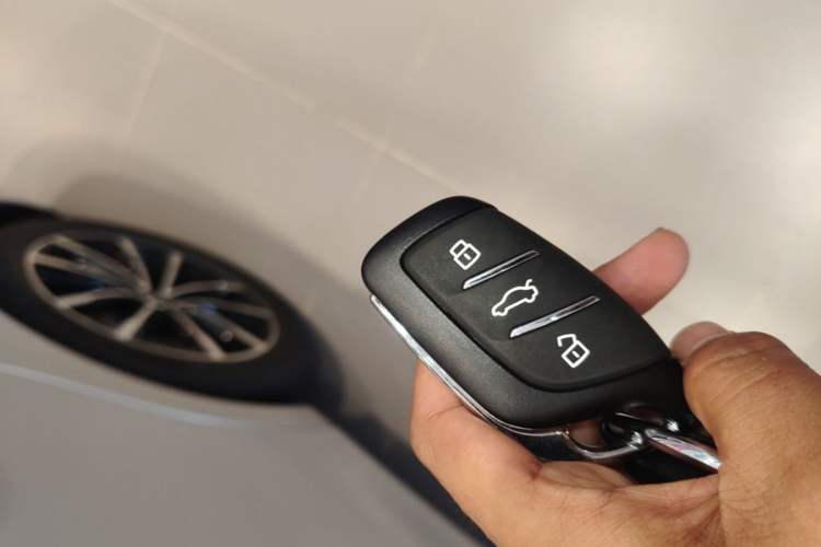 Used Roewe D7 2025 DMH 125km World Champion Edition Vehicle Key