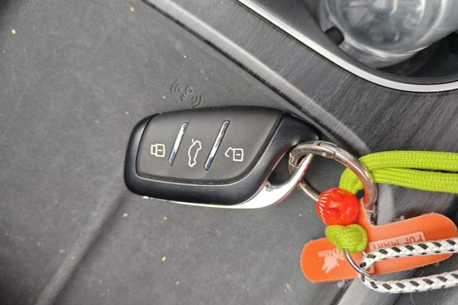 Used Roewe D7 2025 DMH 125km World Champion Edition Vehicle Key