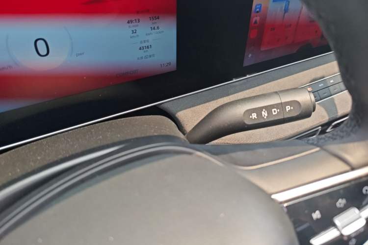 Used Roewe D7 2025 EV 510km Rear-Drive Navigation Edition Gear Lever