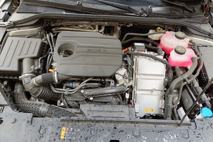 Used Roewe D7 2025 DMH 125km World Champion Edition Engine Bay