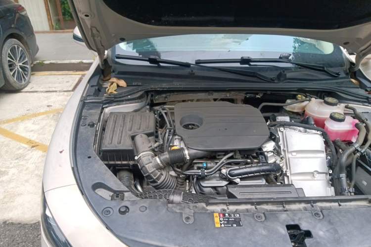 Used Roewe D7 2025 DMH 125km World Champion Excellence Edition Engine Bay Right