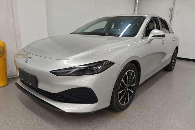 Roewe D7 2025 DMH 125km World Champion Edition
