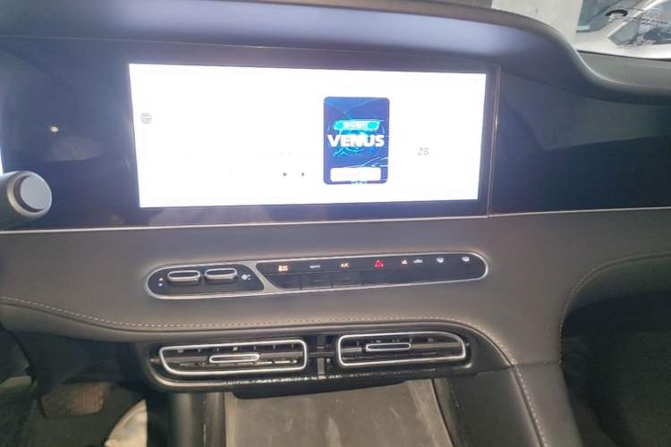 Used Roewe D7 2025 DMH 125km World Champion Edition Audio And AC Panel