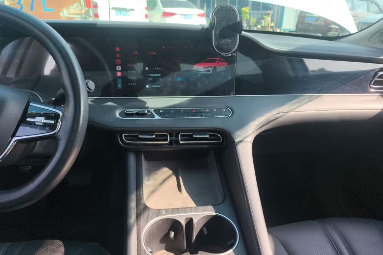 Used Roewe D7 2025 DMH 125km World Champion Edition Audio And AC Panel
