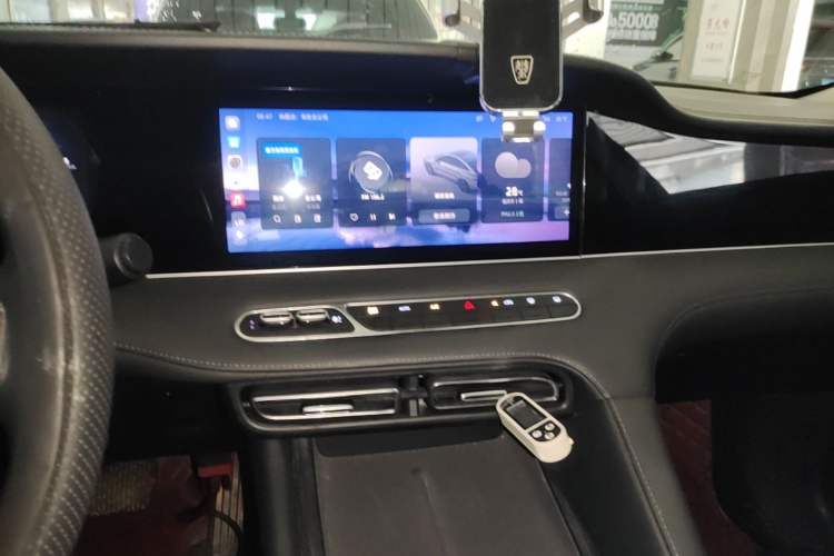 Used Roewe D7 2025 DMH 125km World Champion Edition Audio And AC Panel