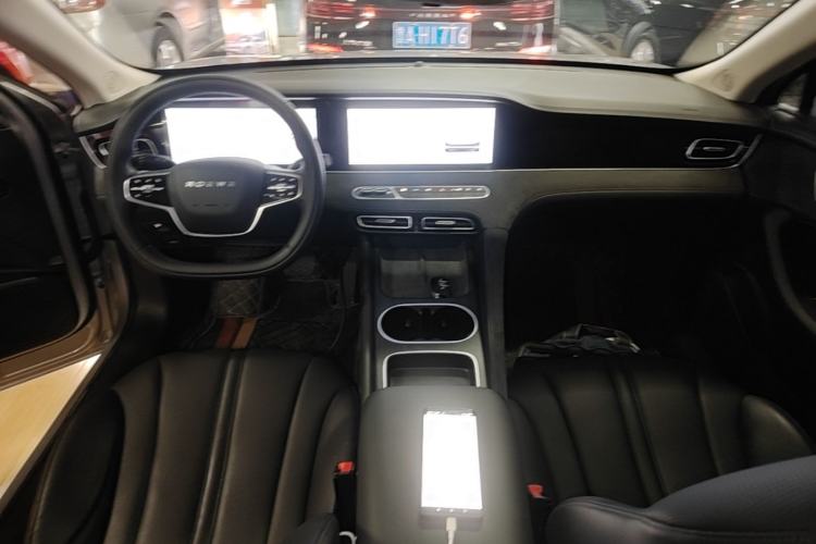 Used Roewe D7 2025 DMH 125km World Champion Excellence Edition Center Console