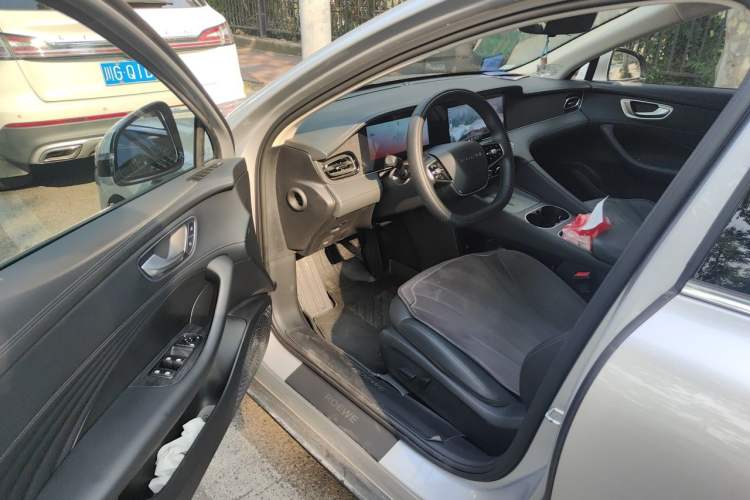 Used Roewe D7 2025 DMH 125km World Champion Edition Driver Seat