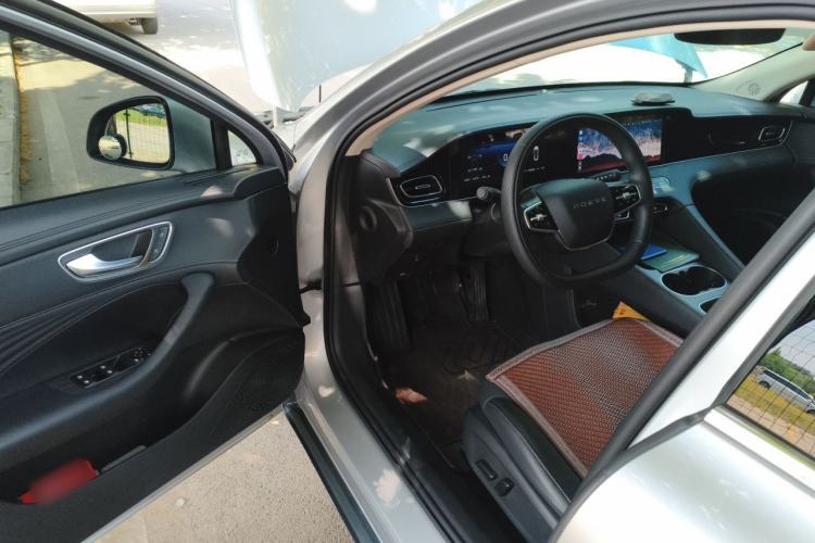 Used Roewe D7 2025 DMH 125km World Champion Edition Driver Seat