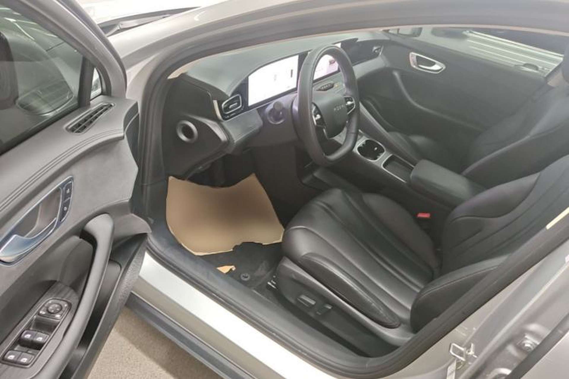 Used Roewe D7 2025 DMH 125km World Champion Excellence Edition Driver Seat
