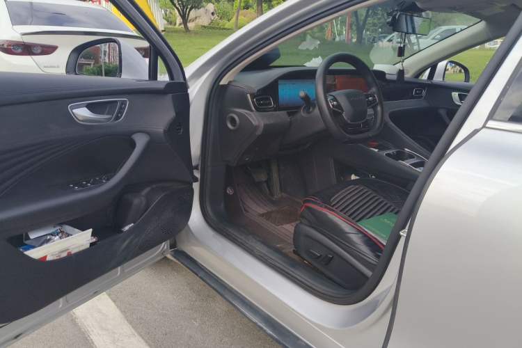 Used Roewe D7 2025 DMH 125km World Champion Edition Driver Seat