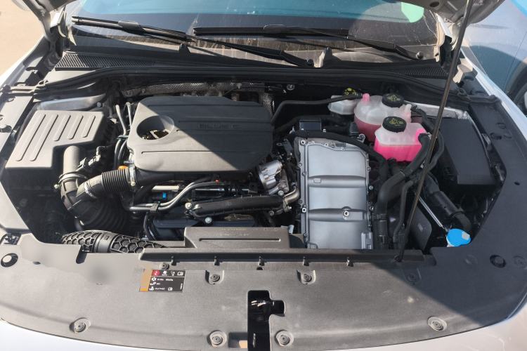 Used Roewe D7 2025 DMH 125km World Champion Edition Engine Bay