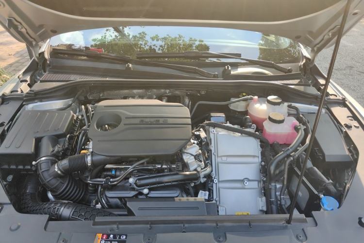 Used Roewe D7 2025 DMH 125km World Champion Edition Engine Bay