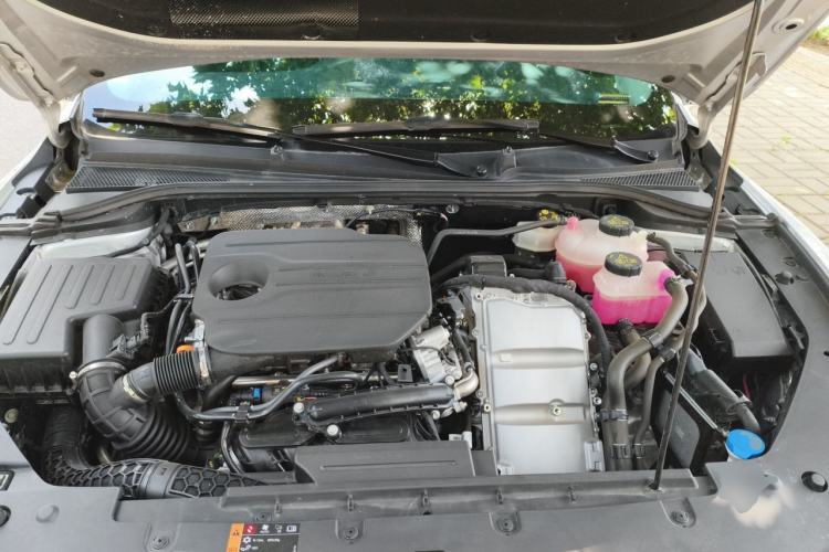 Used Roewe D7 2025 DMH 125km World Champion Edition Engine Bay