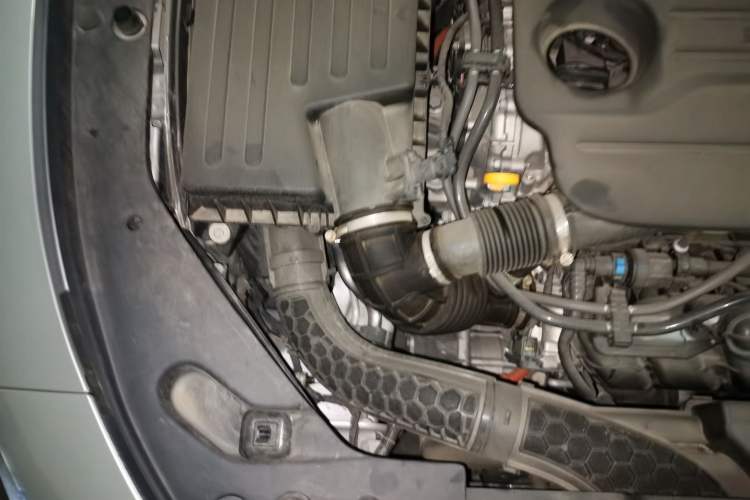Used Roewe D7 2025 DMH 125km World Champion Excellence Edition Engine Bay Right