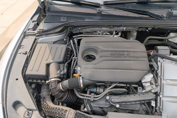 Used Roewe D7 2025 DMH 125km World Champion Edition Engine Bay Right