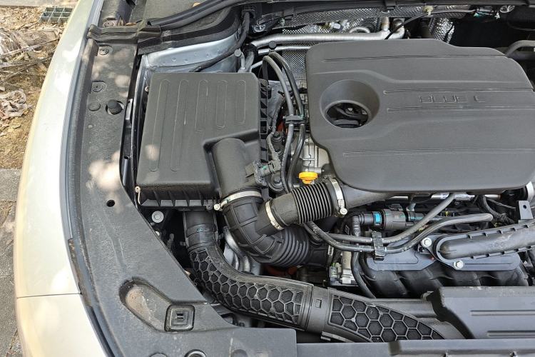 Used Roewe D7 2025 DMH 125km World Champion Edition Engine Bay Right