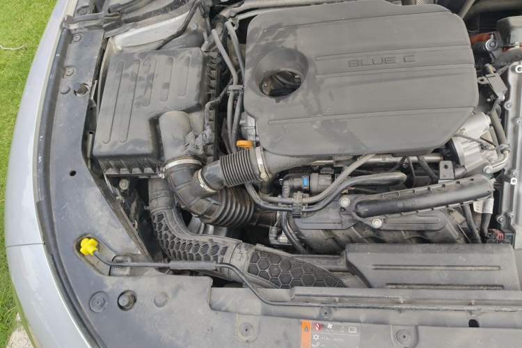 Used Roewe D7 2025 DMH 125km World Champion Edition Engine Bay Right