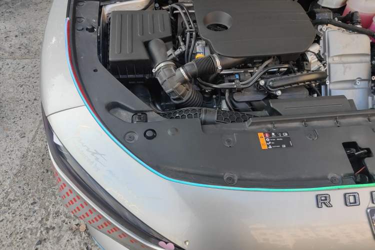 Used Roewe D7 2025 DMH 125km World Champion Excellence Edition Engine Bay Right