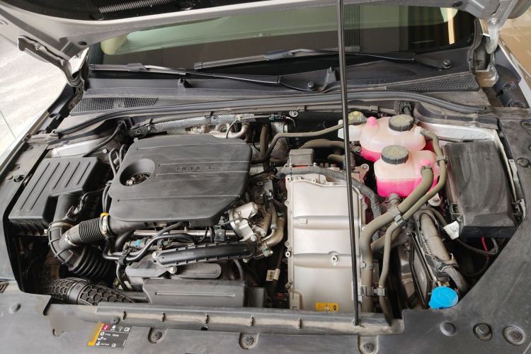 Used Roewe D7 2025 DMH 125km World Champion Excellence Edition Engine Bay