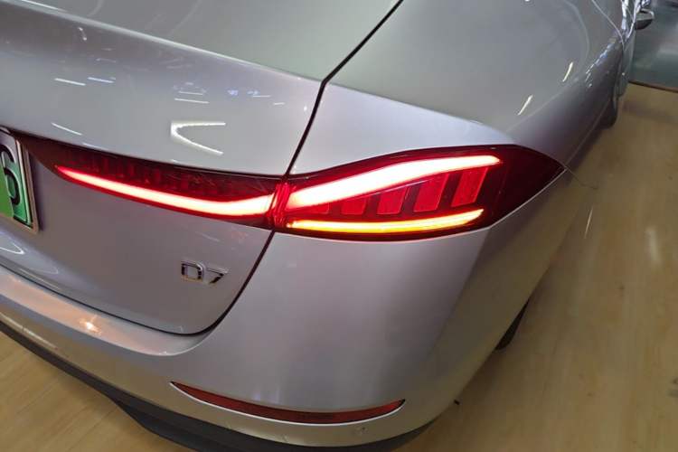 Used Roewe D7 2025 DMH 125km World Champion Excellence Edition Exterior 3
