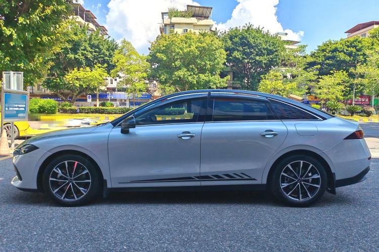 Used Roewe D7 2025 DMH 125km World Champion Edition Exterior 3