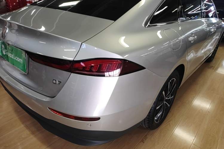 Used Roewe D7 2025 DMH 125km World Champion Excellence Edition Exterior 3