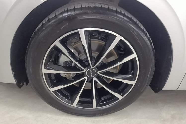 Used Roewe D7 2025 DMH 125km World Champion Edition Exterior 4