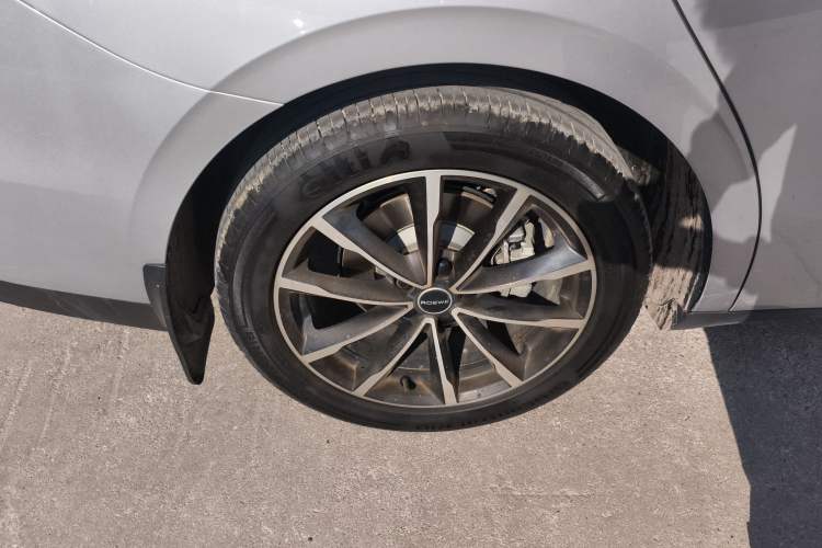 Used Roewe D7 2025 DMH 125km World Champion Edition Exterior 5