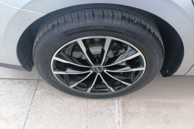 Used Roewe D7 2025 DMH 125km World Champion Edition Exterior 5