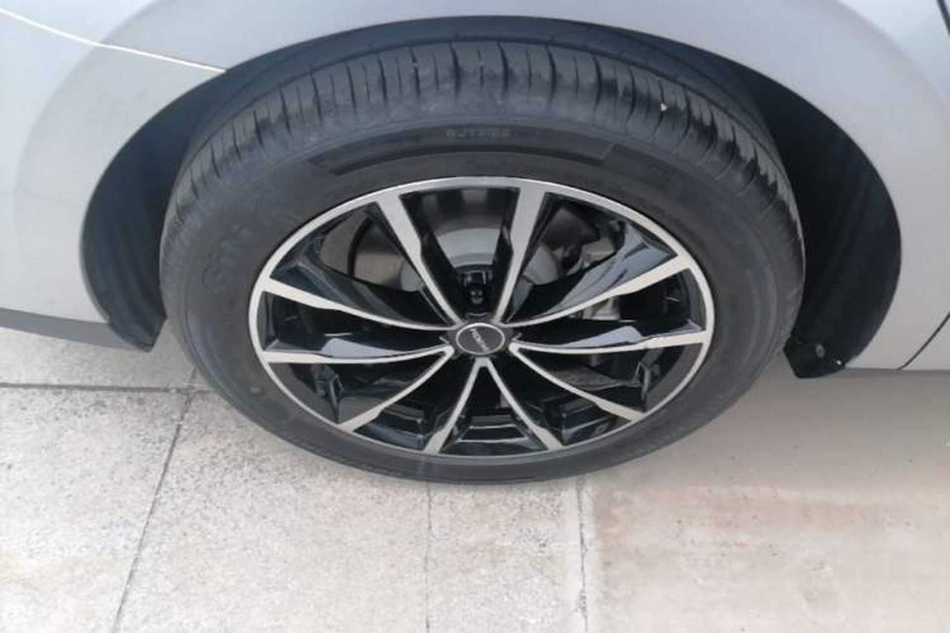 Used Roewe D7 2025 DMH 125km World Champion Edition Exterior 5