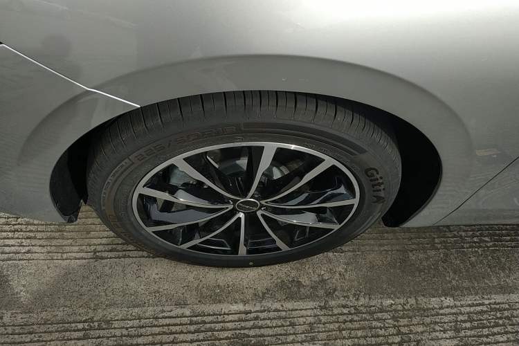 Used Roewe D7 2025 DMH 125km World Champion Edition Exterior 7