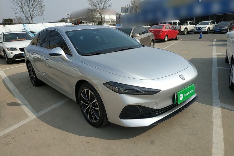 Used Roewe D7 2025 DMH 125km World Champion Excellence Edition Front Right 45 Deg