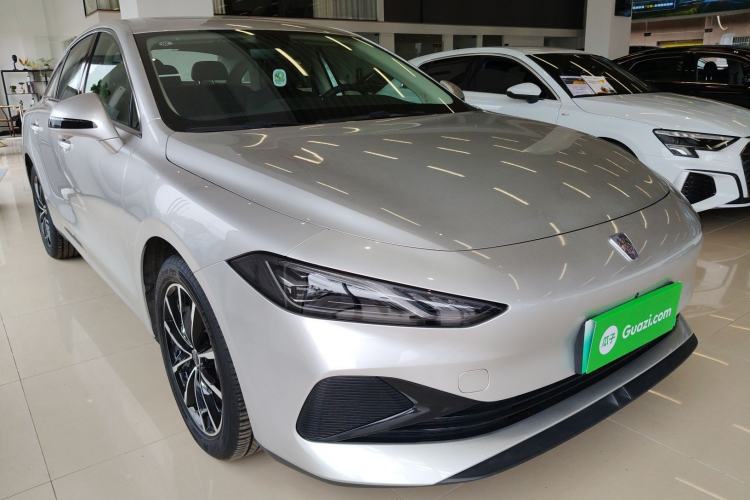 Used Roewe D7 2025 DMH 125km World Champion Excellence Edition Front Right 45 Deg