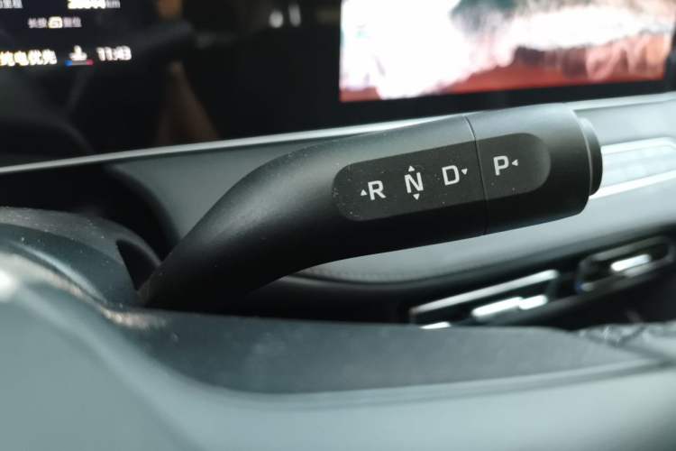 Used Roewe D7 2025 DMH 125km World Champion Edition Gear Lever