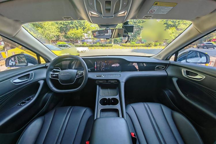 Used Roewe D7 2025 DMH 125km World Champion Edition Interior 1