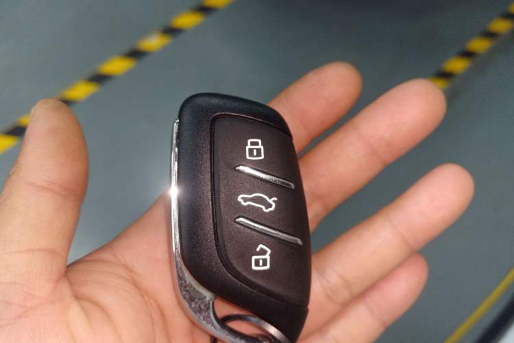 Used Roewe D7 2025 DMH 125km World Champion Edition Interior 1