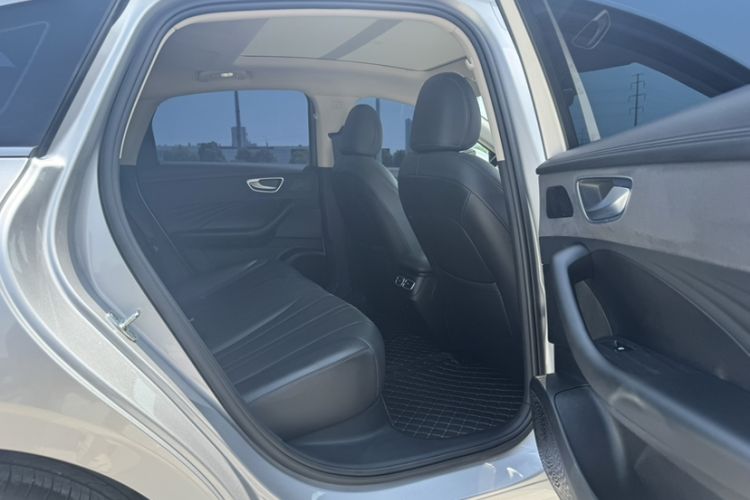 Used Roewe D7 2025 DMH 125km World Champion Excellence Edition Interior 10