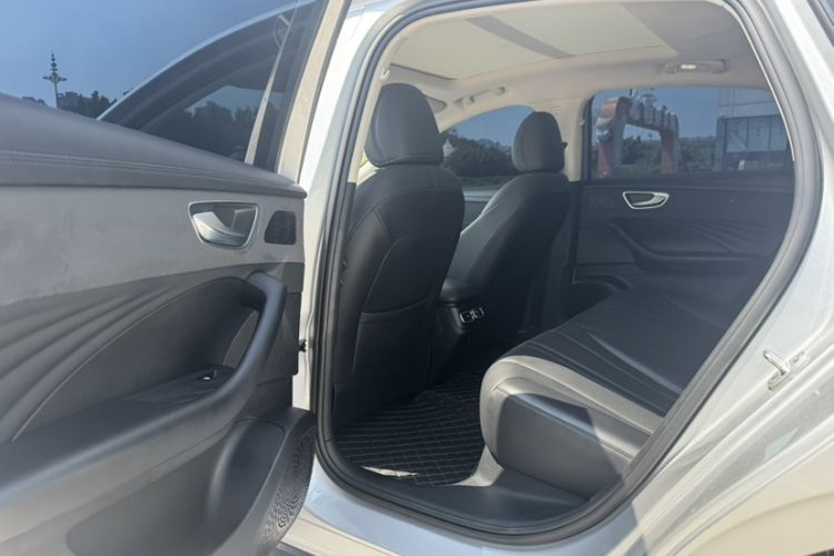 Used Roewe D7 2025 DMH 125km World Champion Excellence Edition Interior 9