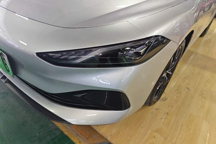 Used Roewe D7 2025 DMH 125km World Champion Excellence Edition Left Front Headlight