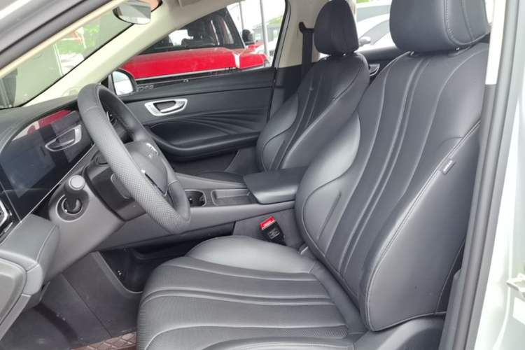 Used Roewe D7 2025 DMH 125km World Champion Edition Left Front Seat