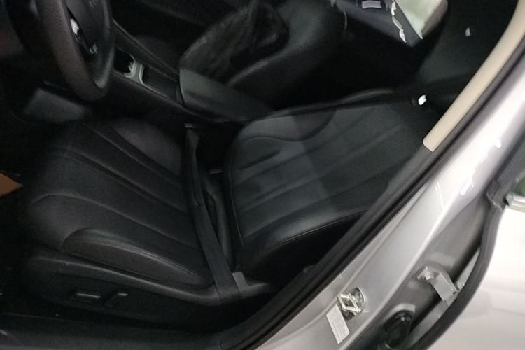 Used Roewe D7 2025 DMH 125km World Champion Excellence Edition Left Front Seat