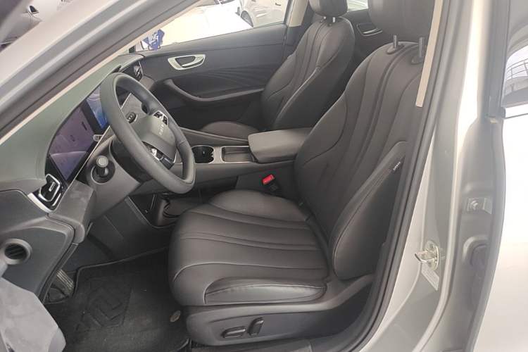 Used Roewe D7 2025 DMH 125km World Champion Excellence Edition Left Front Seat