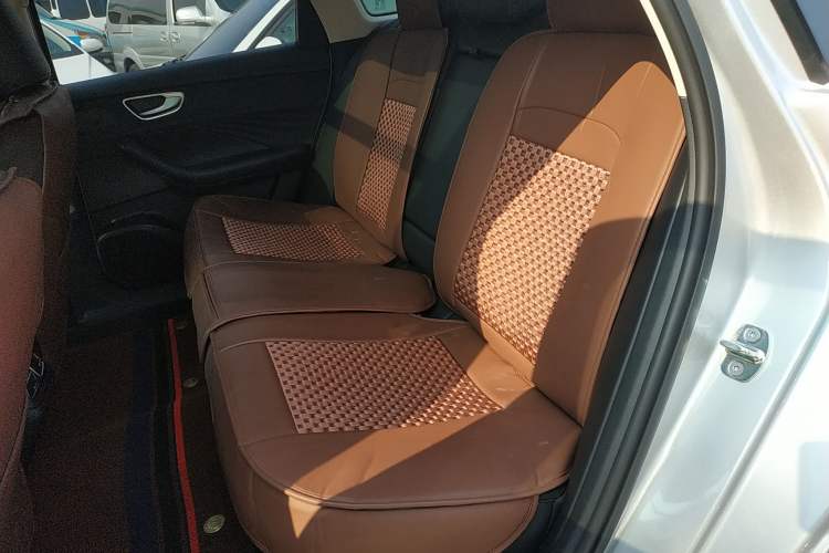 Used Roewe D7 2025 DMH 125km World Champion Excellence Edition Left Rear Seat