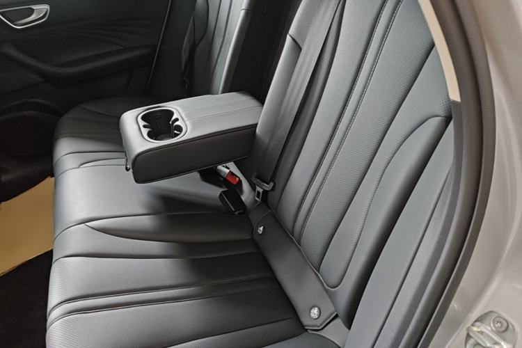Used Roewe D7 2025 DMH 125km World Champion Edition Left Rear Seat
