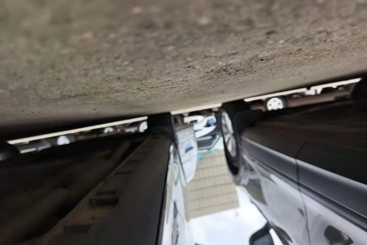 Used Roewe D7 2025 DMH 125km World Champion Edition Left Side Sill
