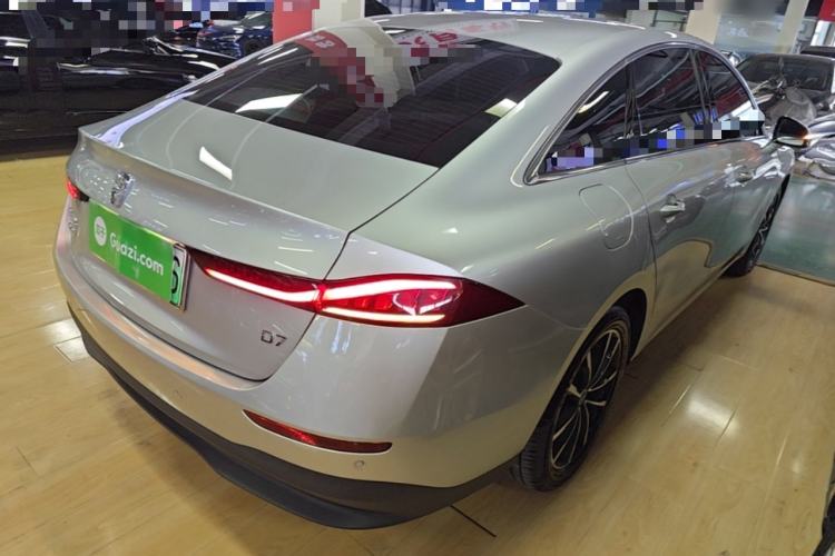 Used Roewe D7 2025 DMH 125km World Champion Excellence Edition Rear Right 45 Deg