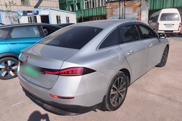 Used Roewe D7 2025 DMH 125km World Champion Edition Rear Right 45 Deg