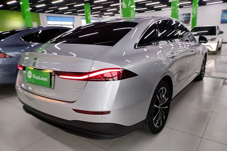 Used Roewe D7 2025 DMH 125km World Champion Excellence Edition Rear Right 45 Deg